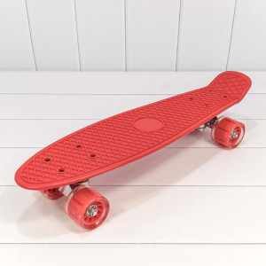 Скейтборд из пластика